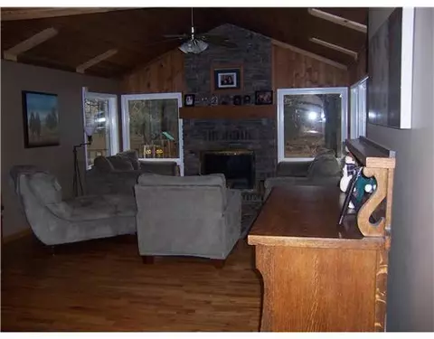 5208 W Bath, Perry, MI 48872 photo 4