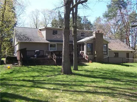 5208 W Bath, Perry, MI 48872 photo 3