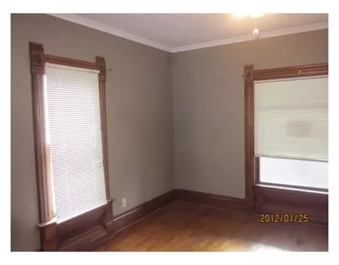 523 E Mason St, Owosso, MI 48867 photo 8