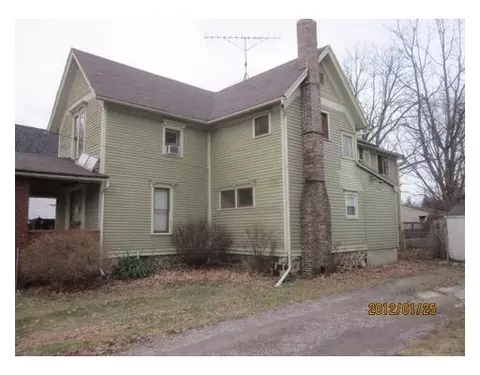 523 E Mason St, Owosso, MI 48867 photo 2