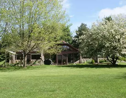 460 Piper, Haslett, MI 48840 photo 1