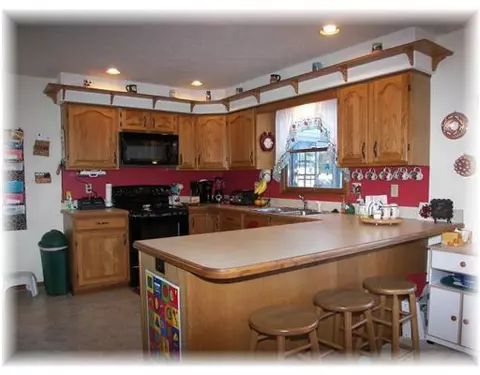 1258 Castlewood Cir, Dewitt, MI 48820 photo 8