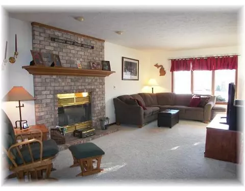 1258 Castlewood Cir, Dewitt, MI 48820 photo 11