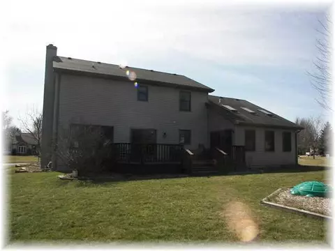 1258 Castlewood Cir, Dewitt, MI 48820 photo 3
