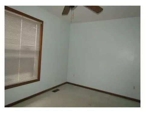 1276 Castlewood Cir, Dewitt, MI 48820 photo 8