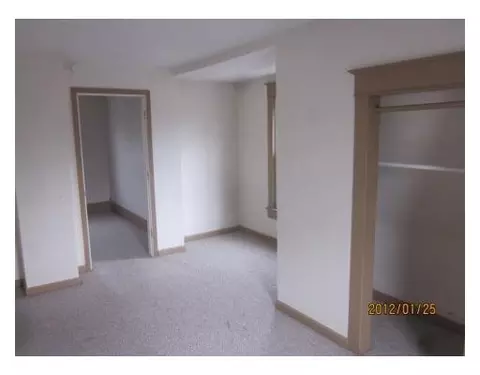 633 E Comstock, Owosso, MI 48867 photo 9