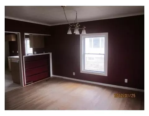 633 E Comstock, Owosso, MI 48867 photo 7