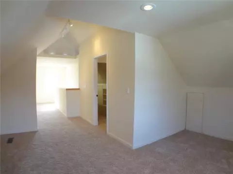 4100 Devonshire, Lansing, MI 48910 photo 19