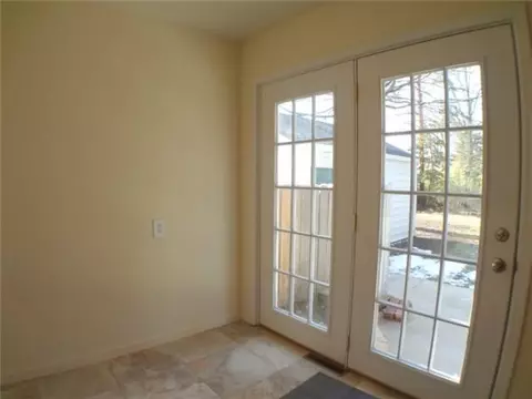 4100 Devonshire, Lansing, MI 48910 photo 7