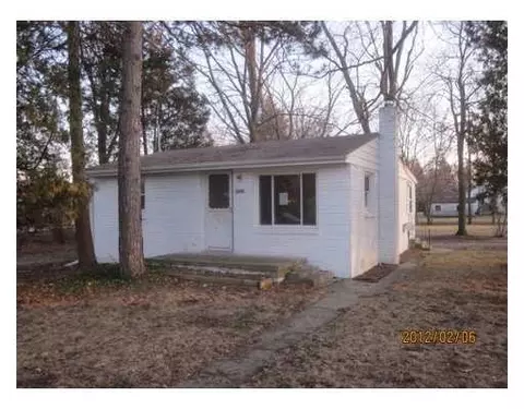 1221 Frederick St, Owosso, MI 48867 photo 2