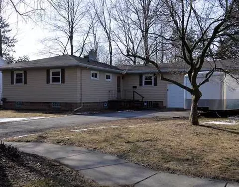 608 Maple, Grand Ledge, MI 48837 photo 1