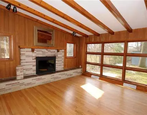 608 Maple, Grand Ledge, MI 48837 photo 3