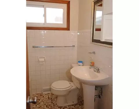 608 Maple, Grand Ledge, MI 48837 photo 8