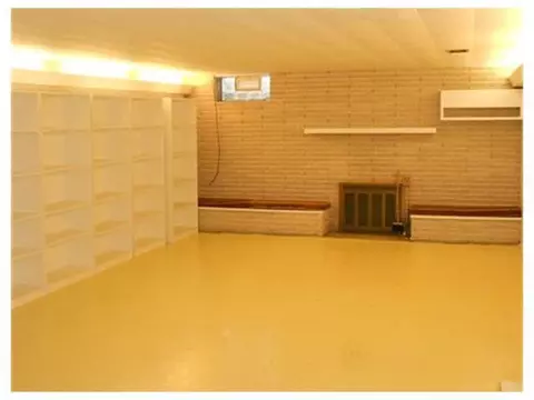 1724 Pingree St, Lansing, MI 48910 photo 9