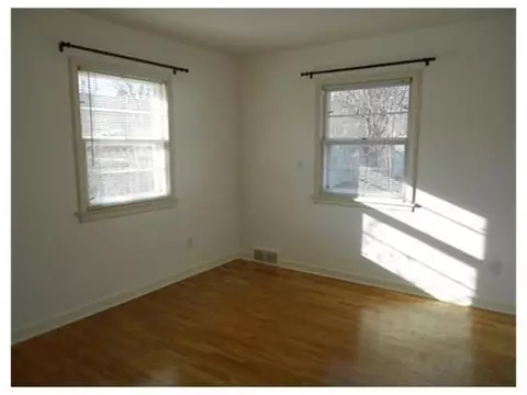 1724 Pingree St, Lansing, MI 48910 photo 7