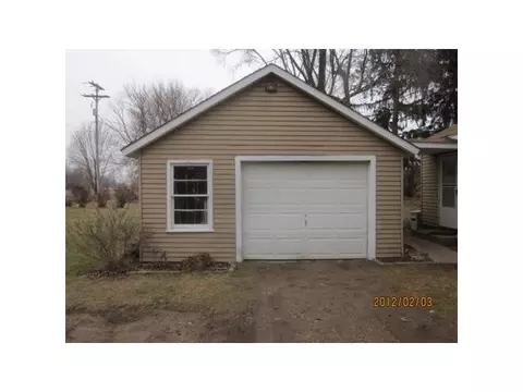 1504 W Taft St, Saint Johns, MI 48879 photo 5