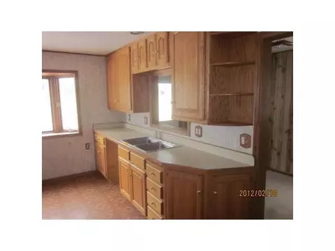 1504 W Taft St, Saint Johns, MI 48879 photo 6