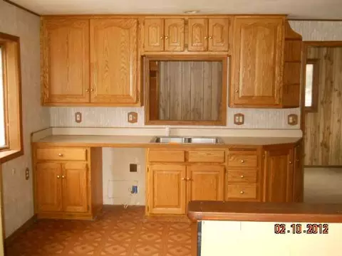 1504 W Taft St, Saint Johns, MI 48879 photo 3