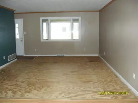 13511 S M-52, Perry, MI 48872 photo 4
