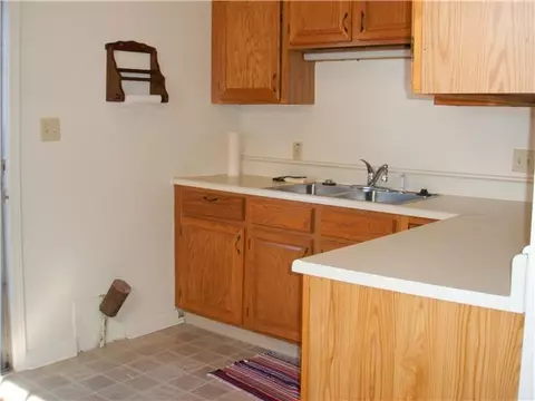 916 W West St, Lansing, MI 48915 photo 4