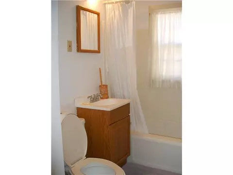 916 W West St, Lansing, MI 48915 photo 7