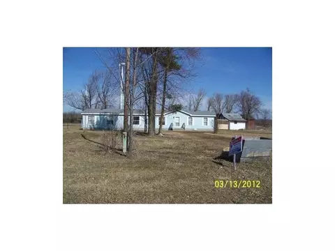 9495 E Madison, Wheeler, MI 48662 photo 1