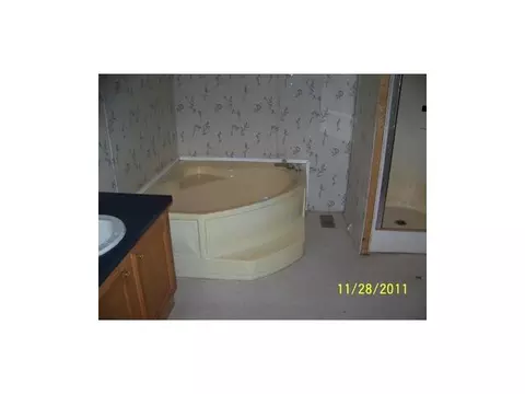 9495 E Madison, Wheeler, MI 48662 photo 4