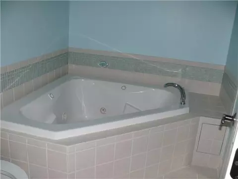 14720 S Dewitt Rd, Lansing, MI 48906 photo 6