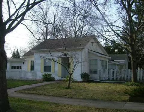 402 E Buchanan St, Saint Johns, MI 48879 photo 9