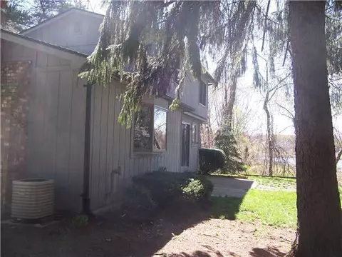 12234 Pine Rdg, Perry, MI 48872 photo 10