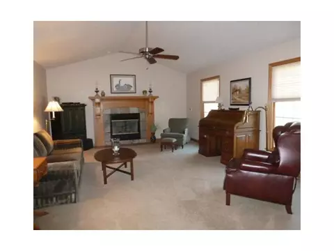 3070 Crofton, Dewitt, MI 48820 photo 4