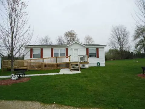 13756 W Mccrumb Rd, Eagle, MI 48822 photo 1