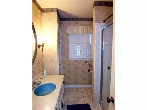 609 Hunter Blvd, Lansing, MI 48910 photo 8