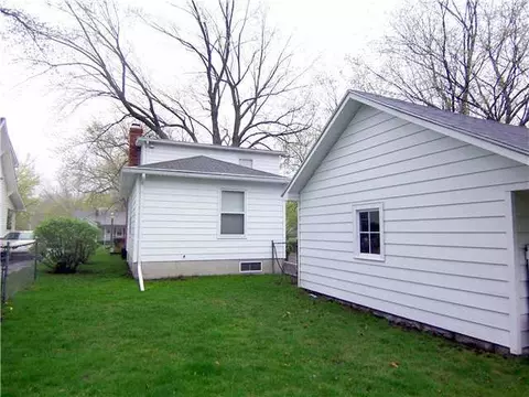 609 Hunter Blvd, Lansing, MI 48910 photo 2