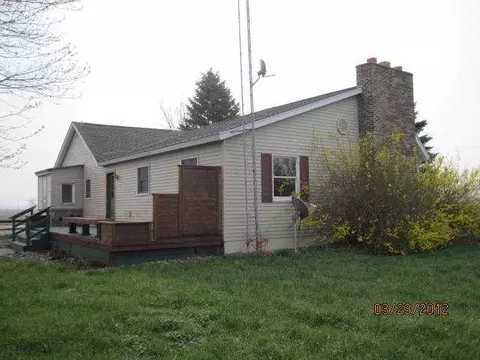 4765 E Dennis, Webberville, MI 48892 photo 2