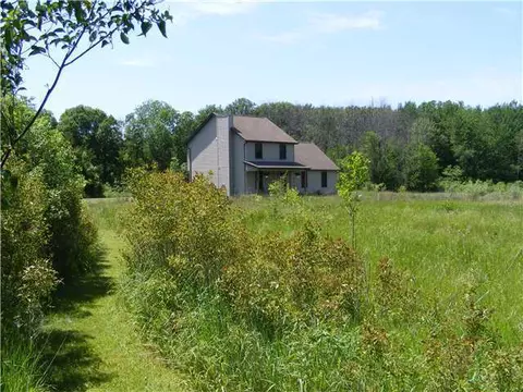 6469 S Morrice, Perry, MI 48872 photo 3