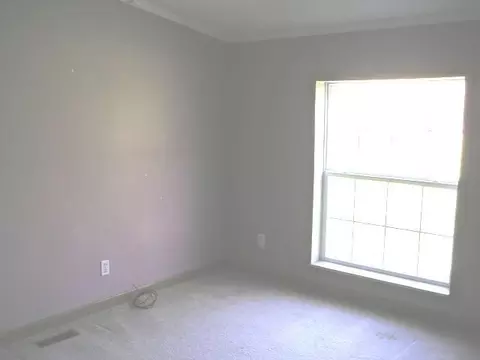 135 E Howe Ave, Lansing, MI 48906 photo 9