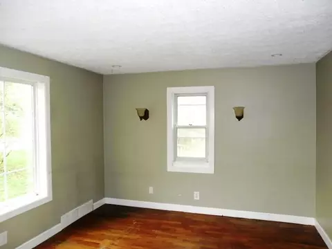 3904 Aurelius Rd, Lansing, MI 48910 photo 6
