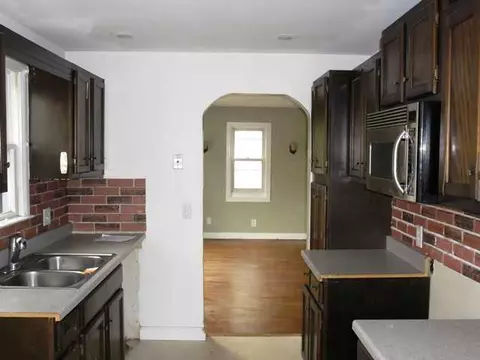 3904 Aurelius Rd, Lansing, MI 48910 photo 12