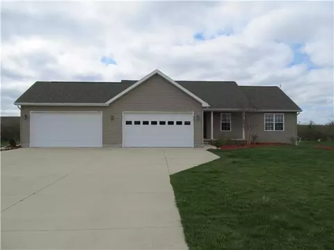8065 Mcintosh St, Saint Johns, MI 48879 photo 1