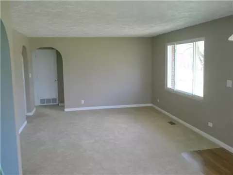586 E Gresham, Charlotte, MI 48813 photo 2