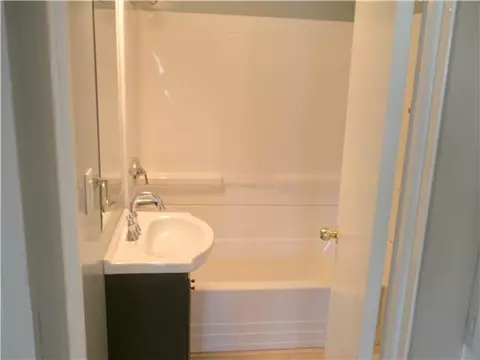 586 E Gresham, Charlotte, MI 48813 photo 7
