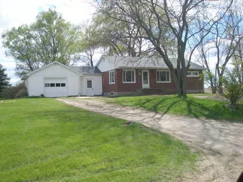 586 E Gresham, Charlotte, MI 48813 photo 1
