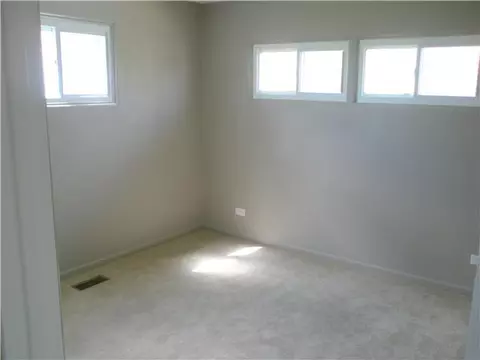 586 E Gresham, Charlotte, MI 48813 photo 5