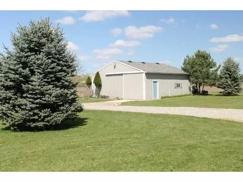 2189 Keefer, Lyons, MI 48851 photo 2