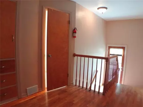 210 E Thomas, Lansing, MI 48906 photo 14