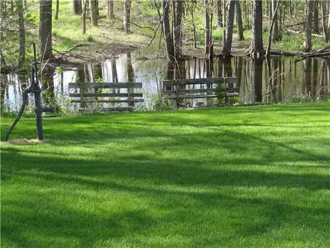 1330 Sandhill, Dewitt, MI 48820 photo 2