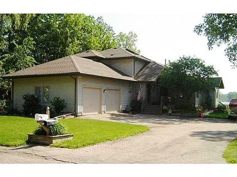 5896 Shaw St, Haslett, MI 48840 photo 2