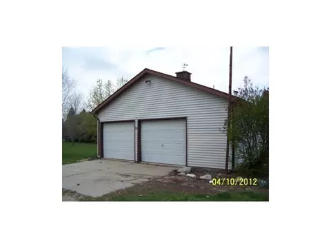 11487 Wood Rd, Dewitt, MI 48820 photo 2