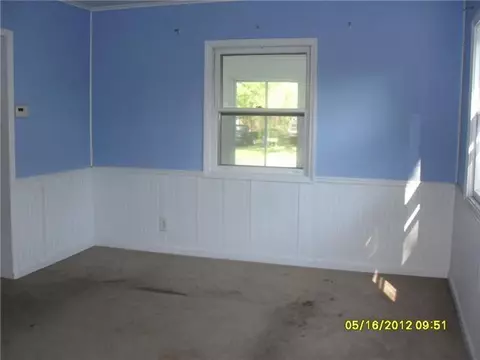 440 E Howard, Owosso, MI 48867 photo 4